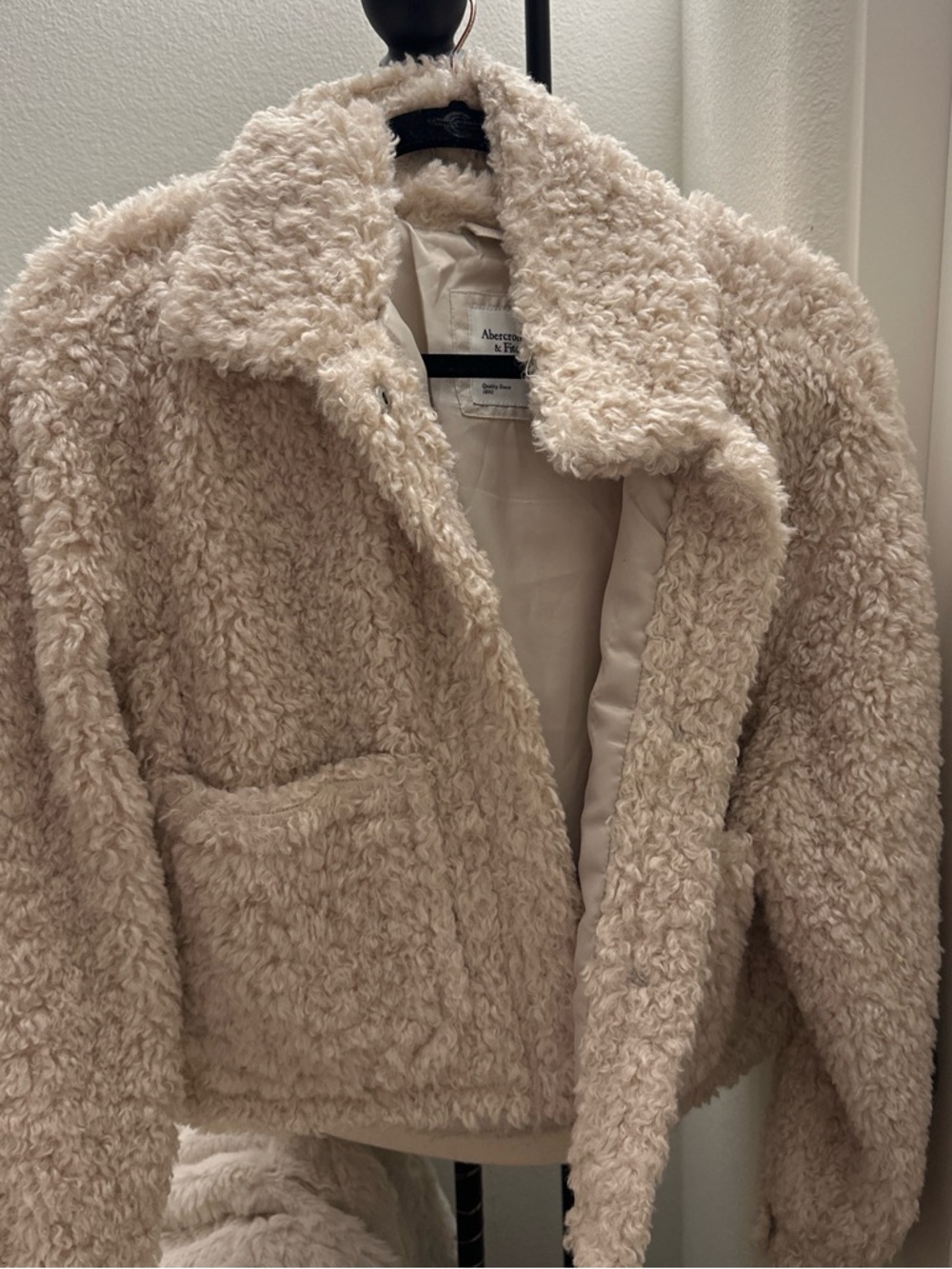 Abercrombie & Fitch Plush Cream Teddy Jacket